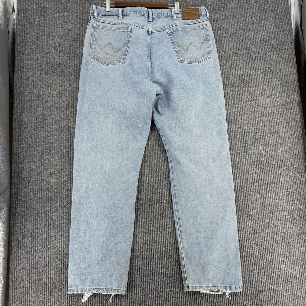 Wrangler Vintage Light Wash Jeans Distressed Workwear Grunge 40x33 Mens